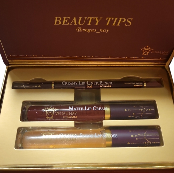 VEGAS NAY 3 PICES LIP SET - Picture 2 of 4